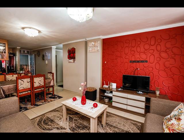 3 BEDROOM APARTMENT FOR SALE IN SOUTH BEACH